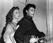 Piper Laurie and Tony Curtis